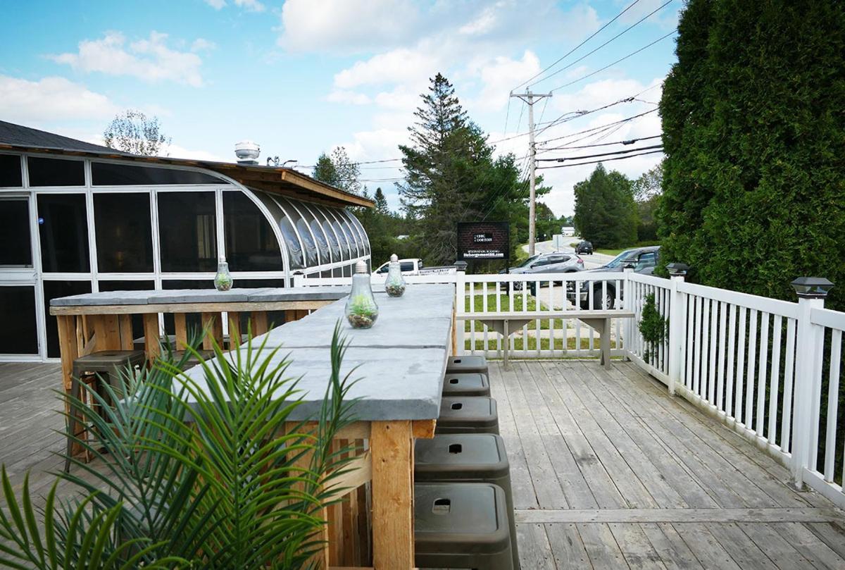 Le Chic Motel Maniwaki ภายนอก รูปภาพ